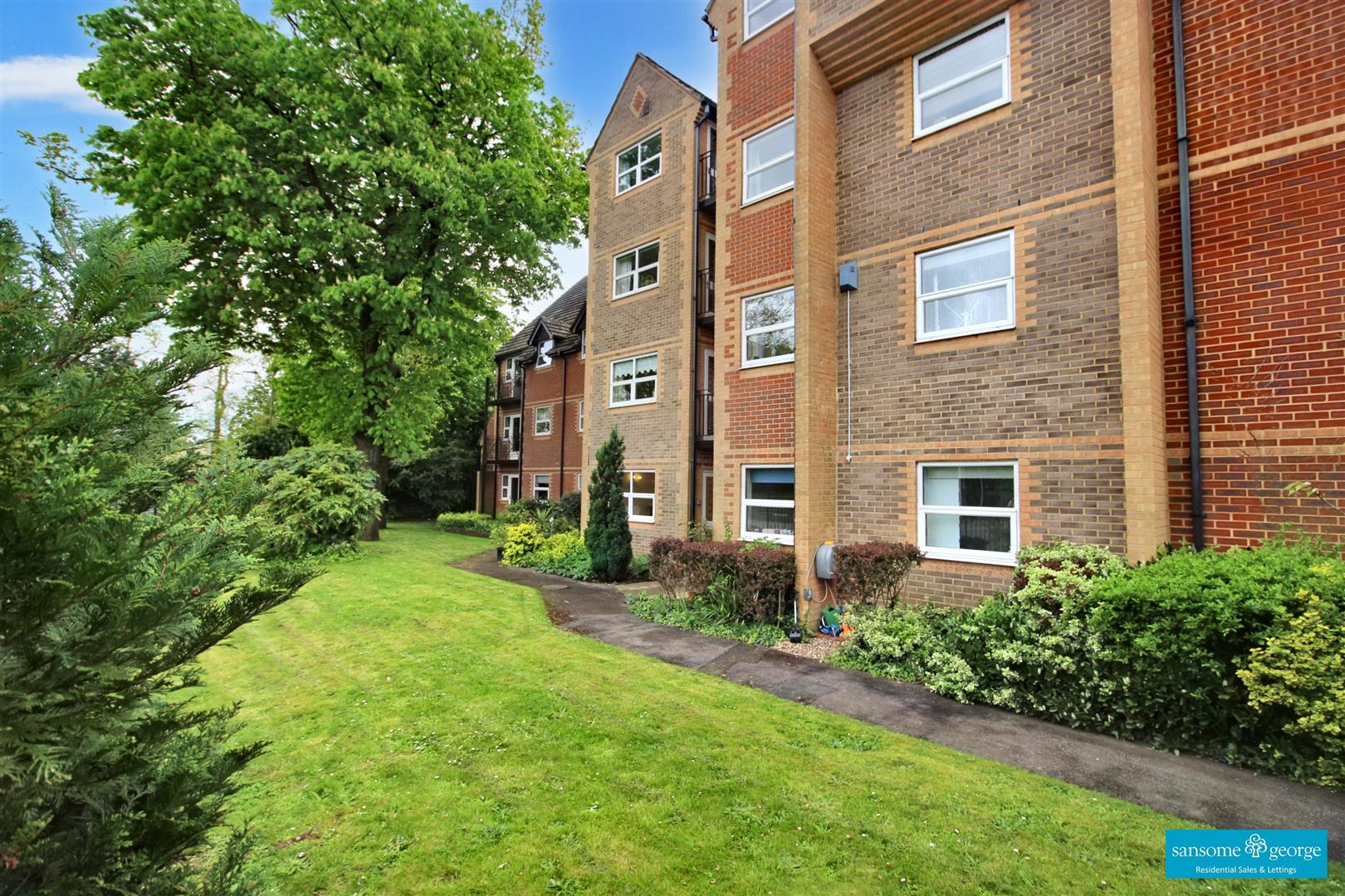 Northcourt Avenue, Reading